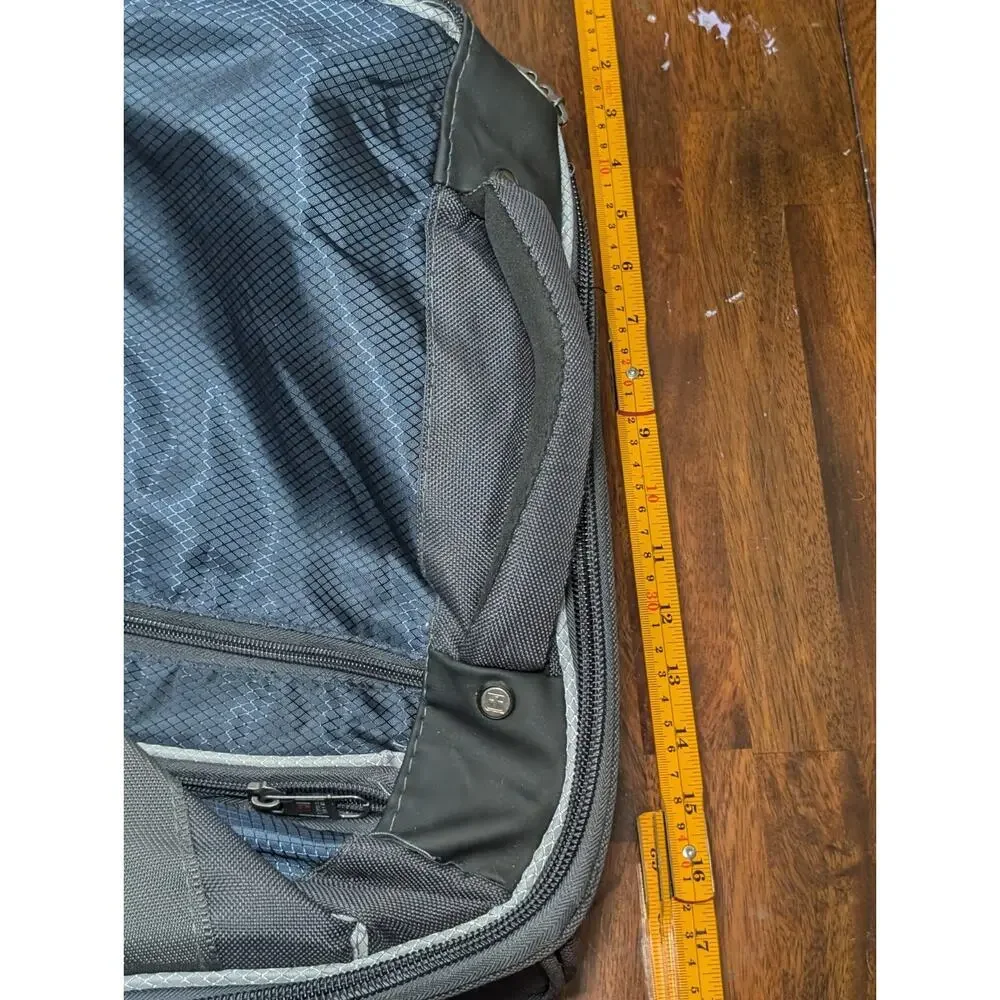 SwissGear Rolling Duffel Bag Black Wheeled Travel Luggage Carry On Size